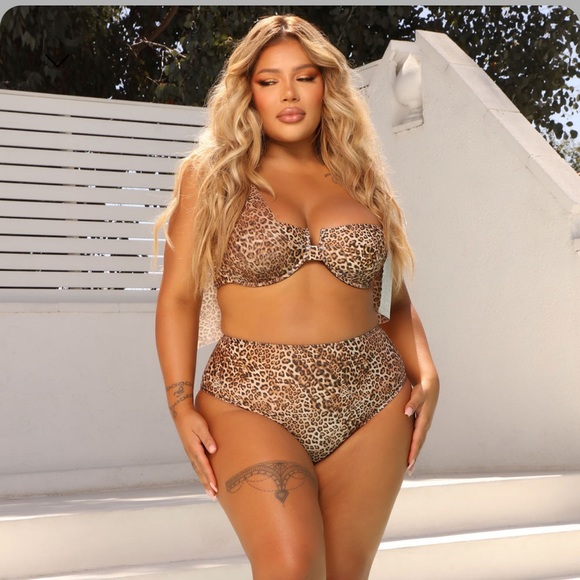 Old under the sun 2 piece bikini - Picture 2 of 4